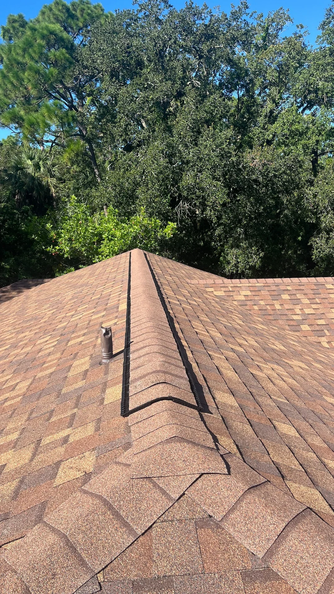 High-quality architectural shingle installation on a residential home in Rockledge, FL.
